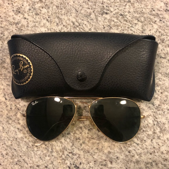 Ray-Ban Accessories - Ray Ban Aviator Classic Sunglasses